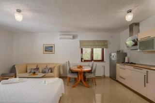 Apartments Hablando - Pridraga - 1