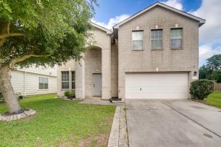 Spacious Houston Home w/ Pool Access, Fenced Yard! - 8