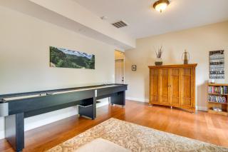 Blue Ridge Mountain Home with Sunroom Pets Welcome - Fairview - 6