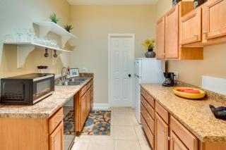 Blue Ridge Mountain Home with Sunroom Pets Welcome - Fairview - 4