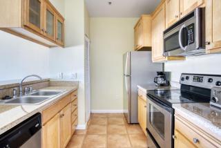 San Bruno 2BR w Pool Gym WD nr trains shops SFO-584 - 4