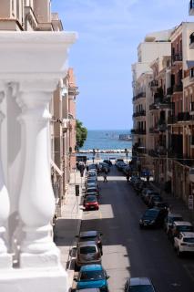 Palazzo Zippitelli Apartments - Bari - 3