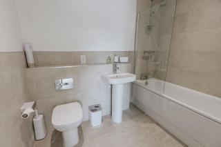 BOBBIN ROW - Grade 2 Listed Property with a Beautiful Design with Access to Leeds - Leeds - 5