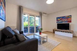 Boscoincittà Apt with garage and whirlpool tub - Bari - 1