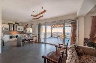 Villa MANŪ, a fair living - 1