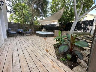 Maison à deux pas des plages avec jardin, terrasses et spa. - Mèze - 3