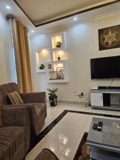 Rare APT- 1BR in Bukoto with Netflix, WiFi, and Free Parking - Kampala - 4