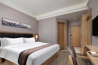 Morninginn, Humanities and Technology College - 5