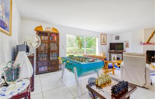 Lovely Home In Autoire - 9