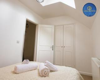 2 Bedroom House By Cabral Properties Monthly special price - 3