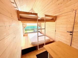 Lushna 9 Petite at Lee Wick Farm Cottages & Glamping - Clacton-on-Sea - 5