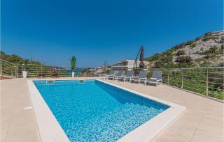 5 Bedroom Stunning Home In Zatoglav - Ražanj - 2