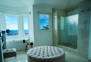 Exclusive Beachfront Luxury Villa, Private Gym, Personalized 5 Star-Service, Beach Direct Access - Cancún - 2