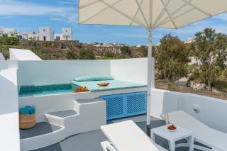 Moon Cactus Traditional Cave Suite with Jacuzzi - 8