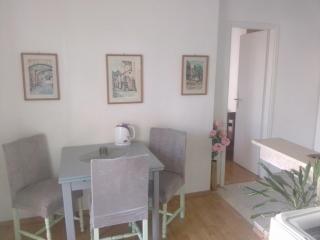 Apartments near the beach Ines - Makarska - 1