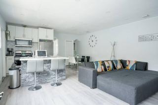Hot Tub & King Bed - 8min From Airport, Beach & DT - Miami - 8