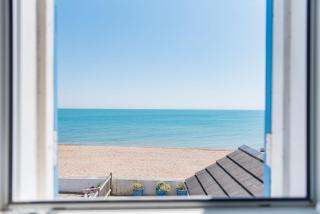 Wave Cottage by Bloom Stays - 5