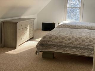 Beautiful Spacious Home w/ Game Room. - Gilford - 6