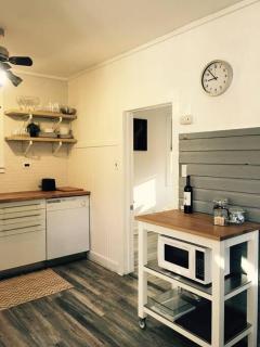 Country Ski Chalet With Hot Tub - Pine Hill - 6