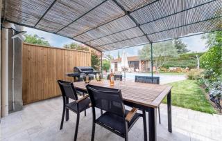 Beautiful Home In Villegly With Kitchen - Villegly - 9