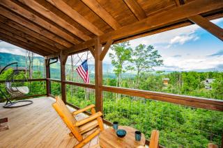 Heavenly Hangout - Gatlinburg - 4