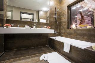 Cherry Blossom Boutique Hotel - Bḩamdūn - 4
