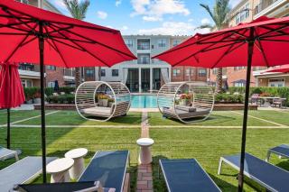 Hot Spot Loft mins from Galleria - 9