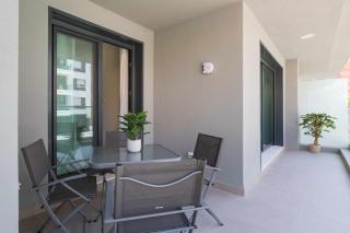 Sunny Art in Malaga Beach - 3