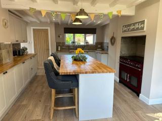 Bridge Farm - Hot Tub - 1