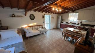 campo villa - Mesimvría - 1