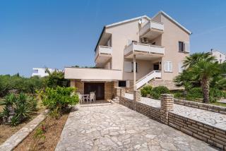 Apartment Ljubica with nice garden - Novalja - 7