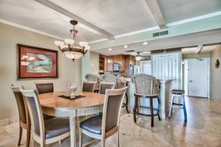 Edgewater 606 - 8