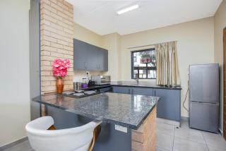Ground Lifestyle by Mall of Africa - 7