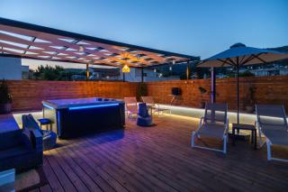 Villa Paris with Rooftop & Jacuzzi - Káto Valsamóneron - 2
