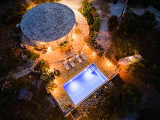 Island Getaway - Heritage House - 0