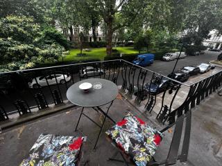Hyde Park Studio Has Private Balcony With Tranquil Garden View - Londra - 6