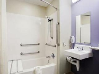 Microtel Inn & Suites by Wyndham Sainte Genevieve - Sainte Genevieve - 9