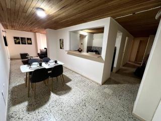 apartamento grande, hermoso, acogedor y privado - Medellín - 4