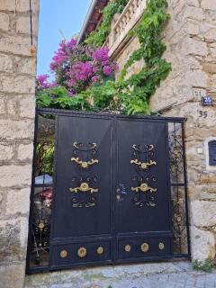 Old Town & Ela Place - Split - 8