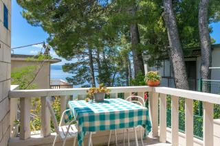 Apartments by the sea Brela, Makarska - 18356 - 2