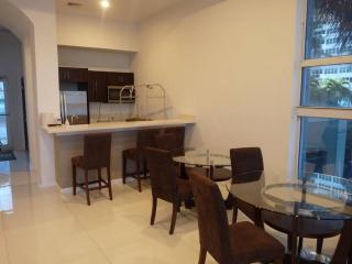 Beautiful apartment in Hallandale Beach, rent for 29 nights or more, not less!! - Hallandale Beach - 1