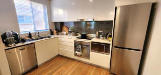 Beachside Bliss! Maroubra Beach Prime Location - Sydney - 8