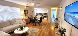 Beachside Bliss! Maroubra Beach Prime Location - Sydney - 0