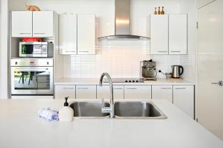 Beach House Getaway - Stylish, Kms of Beach ZA1 - Buddina - 2