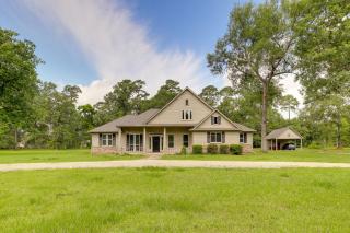 Airy Dayton Vacation Home with Deck and Private Yard! - Dayton - 0