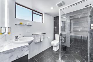 Apple & Grape Motel - 1