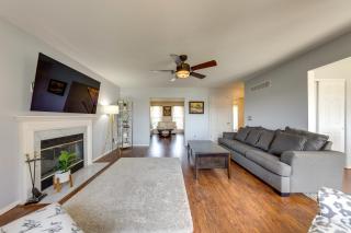 Spacious OFallon Vacation Home 30 Mi to St Louis - 3