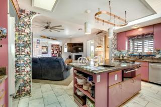 Lake Havasu Home with Rooftop Deck about 1 Mi to Beach! - Lake Havasu City - 4
