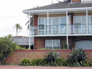 Beach Front with Amazing Ocean Views - Victor Harbor - 8