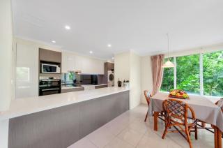 2 Bedroom Apartment Coral Coast Resort Palm Cove - 1